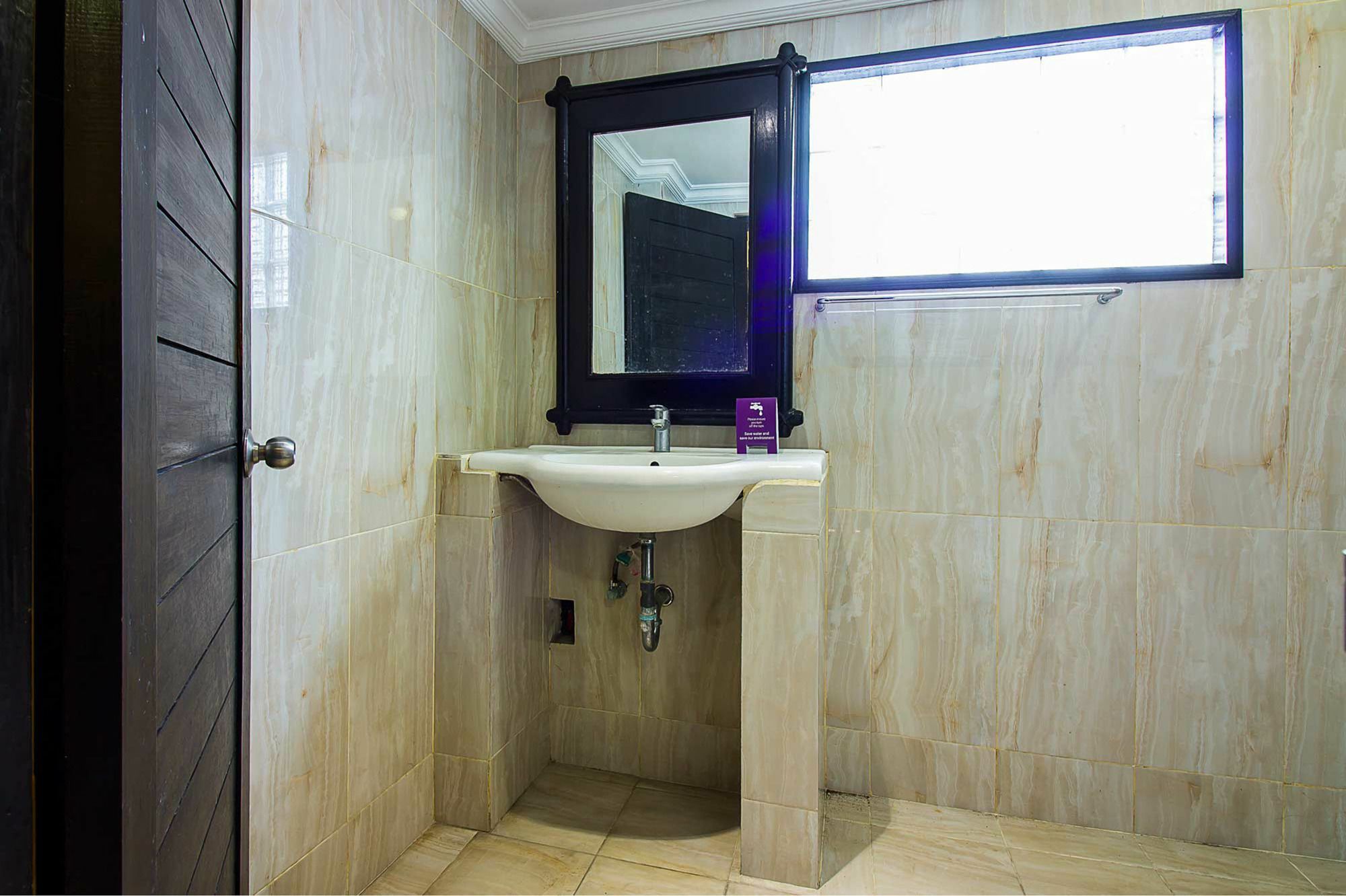Hotel Sanjaya Managed By Tinggal كوتا المظهر الخارجي الصورة