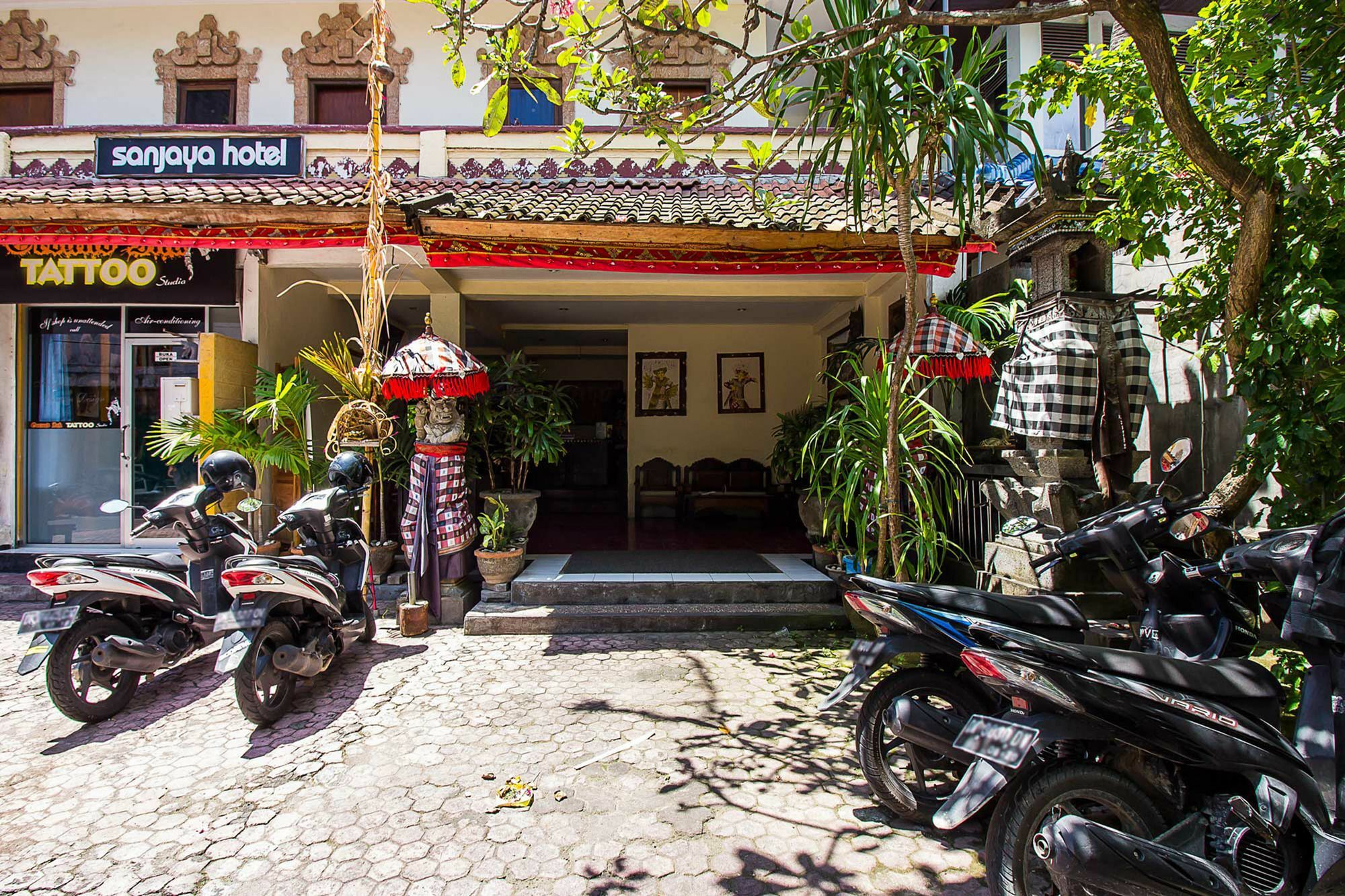 Hotel Sanjaya Managed By Tinggal كوتا المظهر الخارجي الصورة
